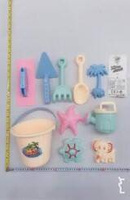 ZESTAW PLAŻOWY DO PIASKU WIADERKO ŁOPATKA GRABKI FOREMKI KONEWKA BUDOWA