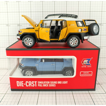 TOYOTA 1:24 ŚW./DŹW. METAL W PUDEŁKU