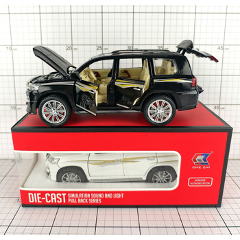 TOYOTA 1:24 ŚW./DŹ.METAL W PUDEŁKU