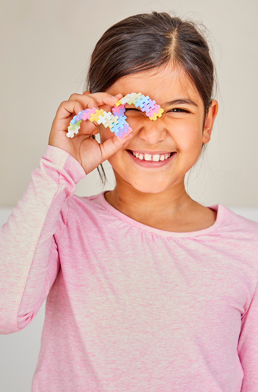 Zawartość zestawu klocków PLUS-PLUS pastelowe 300 elementów