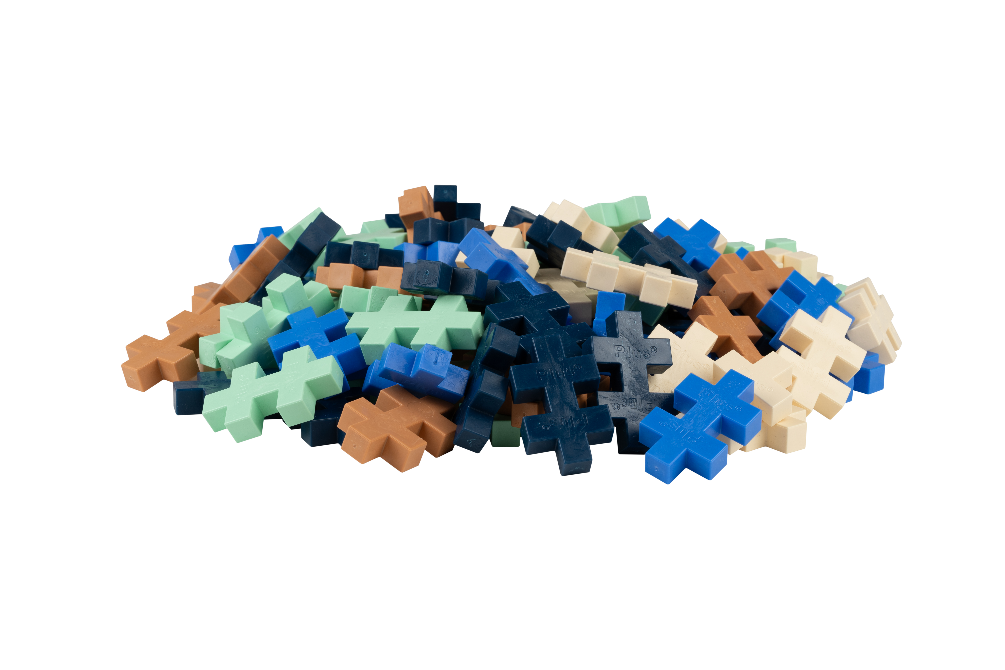 Przykładowe konstrukcje 3D z klocków PLUS-PLUS BREEZE BIG w różnych kolorach