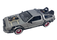 Model Kolekcjonerski Welly 1:24 Powrót do Przyszłości III DeLorean Auto