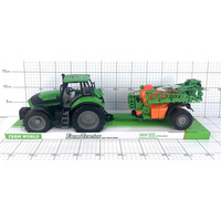 TRAKTOR Z MASZYNĄ POD KLOSZEM