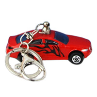 Brelok do kluczy metalowy samochód elegancki gadżet dla kierowców