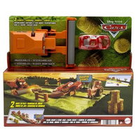 Cars. Zestaw Frank Escape and Stunt Race Mattel