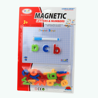 Tablica magnetyczna edukacyjna z literkami dla dzieci rozwija kreatywność
